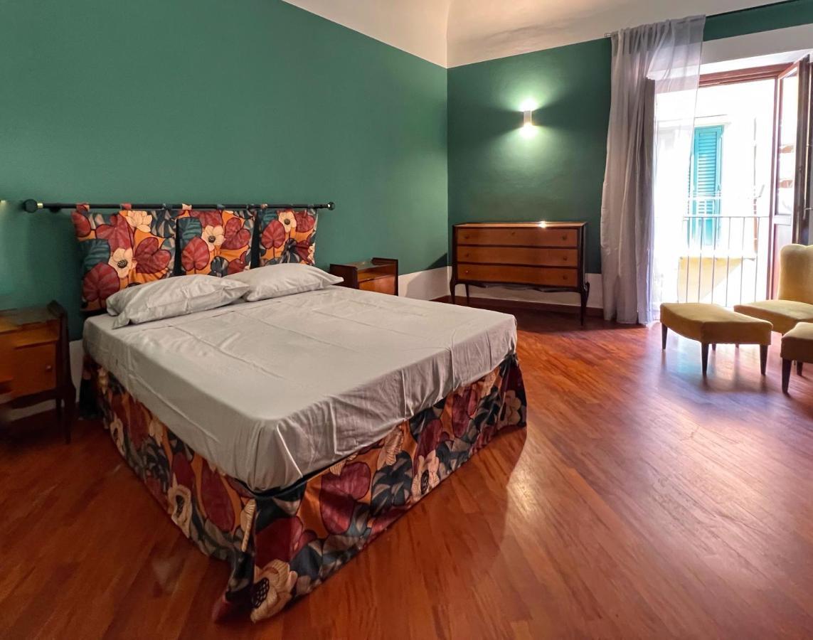 Le Radici Casa Vacanze Палермо Екстериор снимка